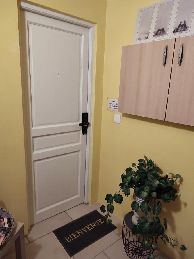 Appartement Le Champs Des Lievres à Beaumont Extérieur photo